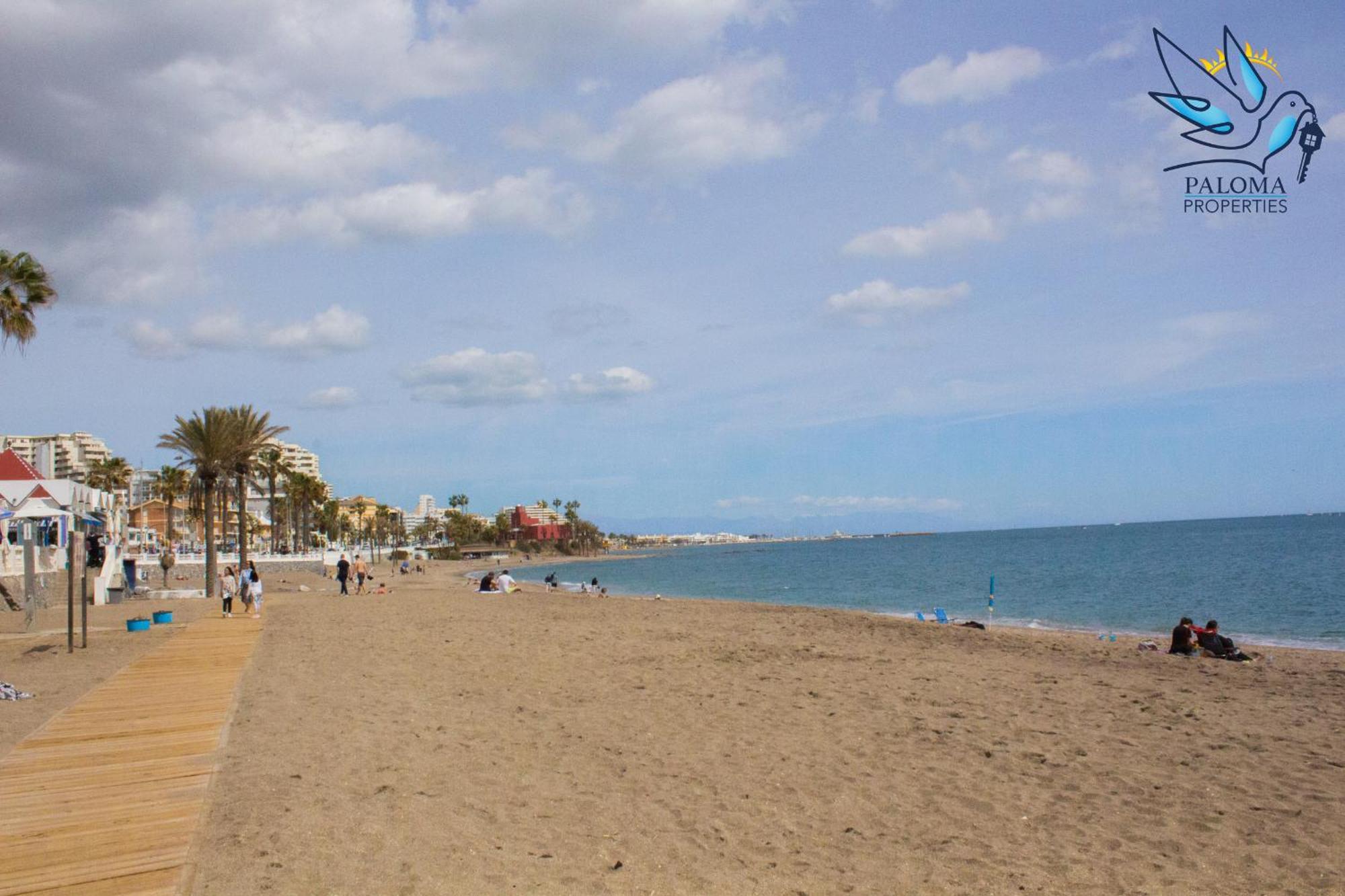 Benalroma Spacious Apartment 50 Mt From The Beach Benalmádena Kültér fotó